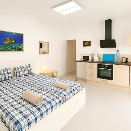 Fantastico 3 - Grosser Terrasse - Gratis Parkplatz - Klimaanlage - Zentrumsnaehe Und Meernaehe Apartament *